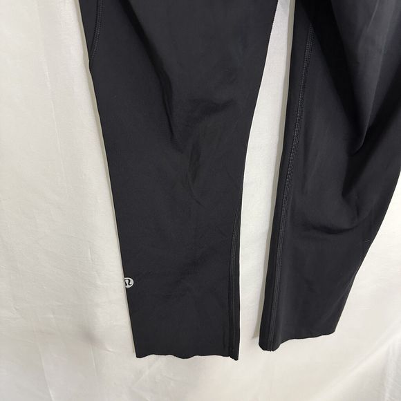 Lululemon Women's Fast Free High Rise Tight 19'' Black Size 4 EUC - Picture 3 of 7